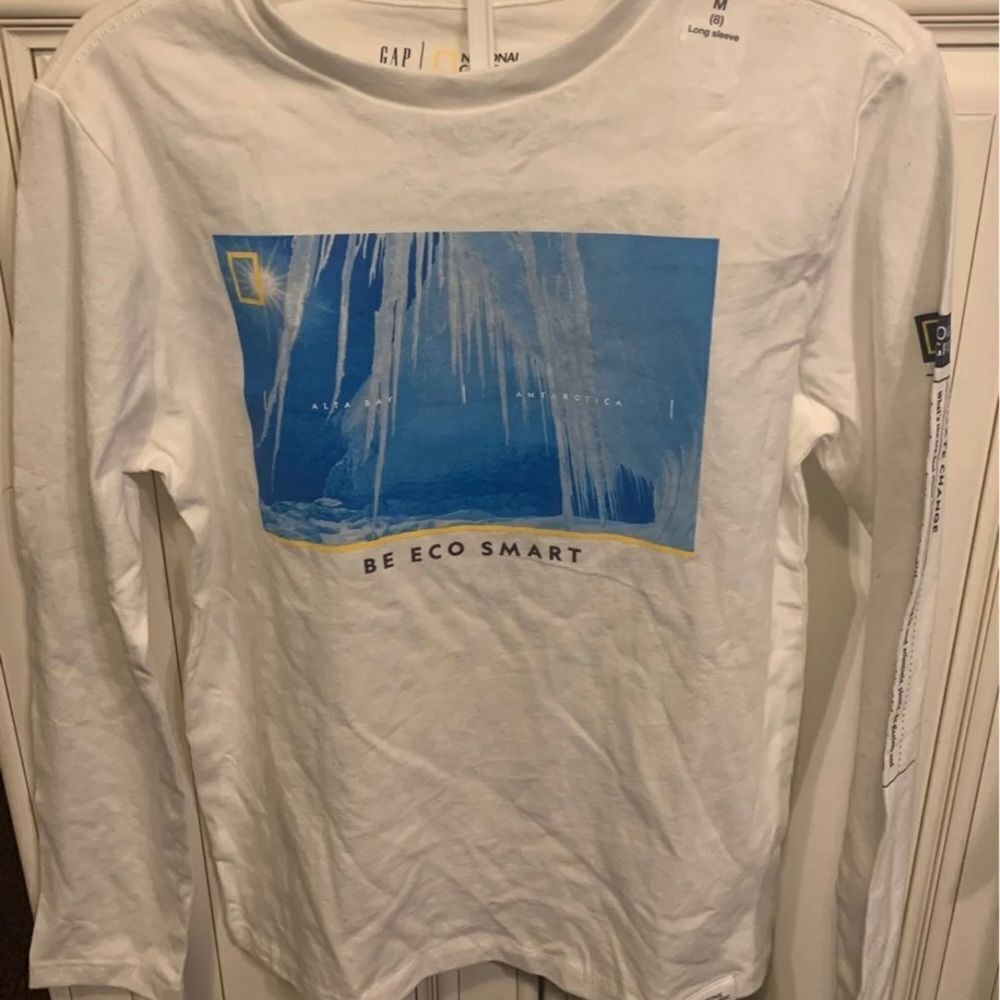 GapKids | National Geographic Organic Cotton T-Shirt M. New